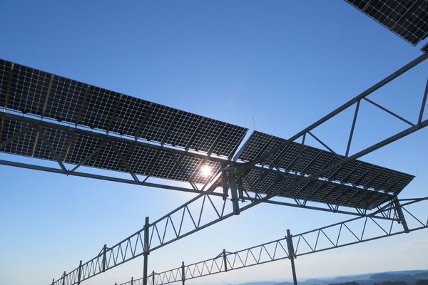06-agrophotovoltaik-pilotanlage-heggelbach_bifacial module.jpg